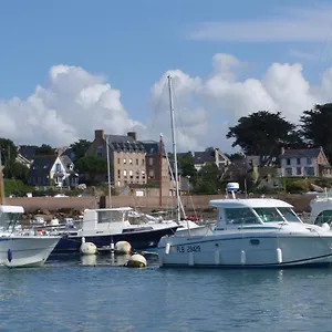  Appartement Les Pieds Dans L'eau Au Port De Ploumanac'h
